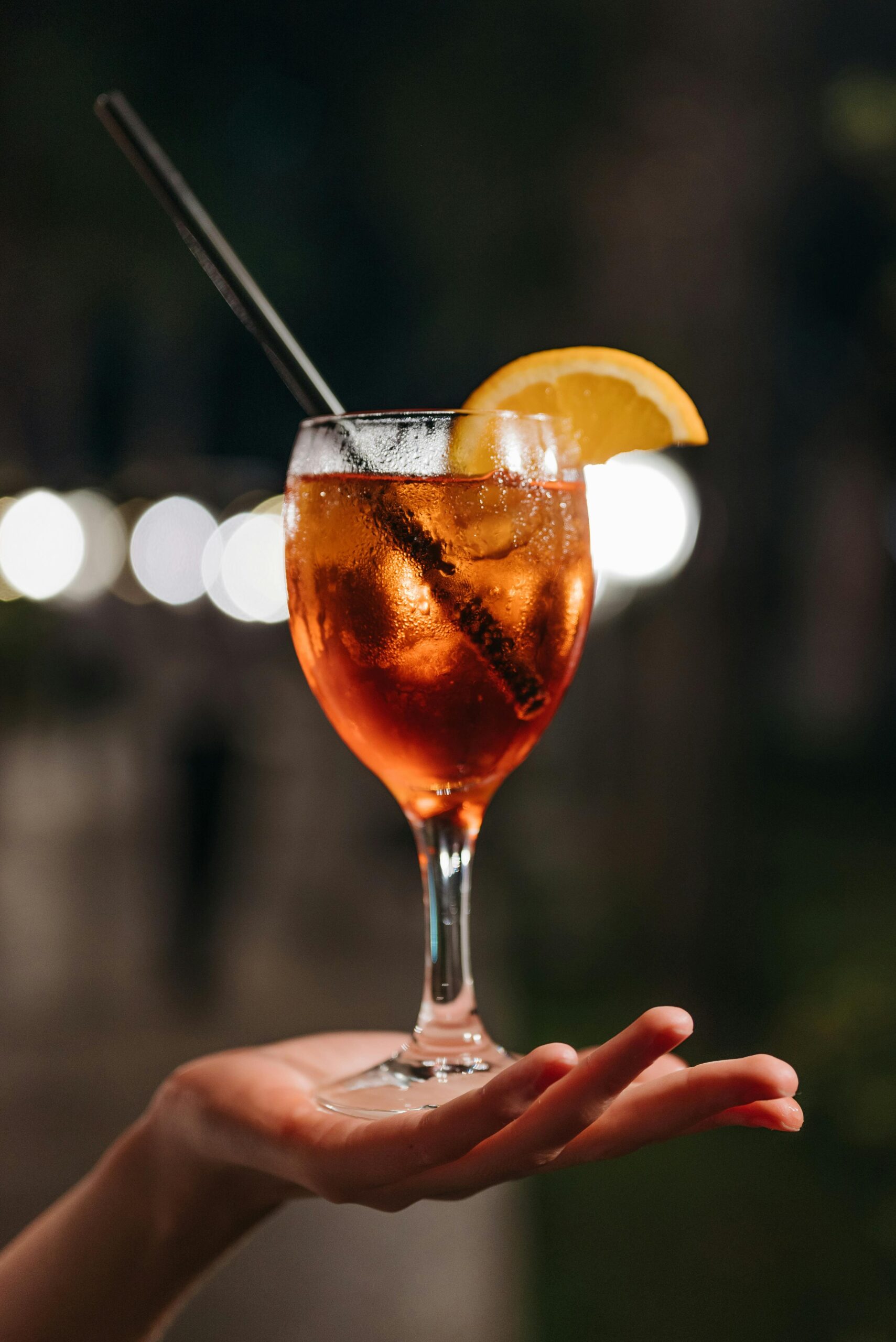 Aperol Tonic: A Vibrant Non-Alcoholic Refreshment